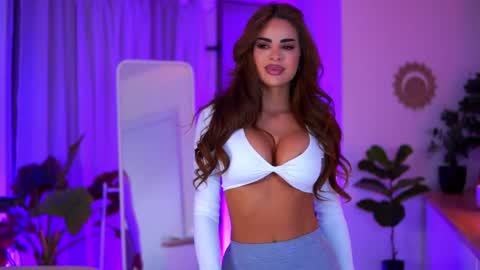 IsaBella online show from 04-10-26, 08:13