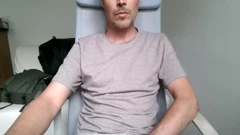 aragon9999 online show from 06-10-26, 03:11
