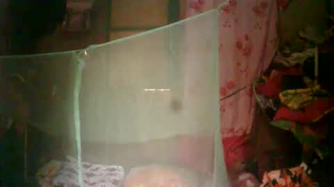 Snapshot of arahbella143241780 chatting on 05-23-26, 05:12 arahbella143241780 online show from 05-23-26, 05:12
