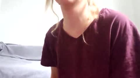 Araya online show from 03-29-26, 01:55