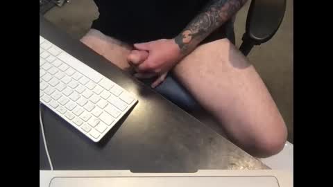 Snapshot of arcade76 chatting on 11-23-25, 05:07 arcade76 online show from 11-23-25, 05:07