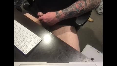 Snapshot of arcade76 chatting on 11-25-25, 08:36 arcade76 online show from 11-25-25, 08:36