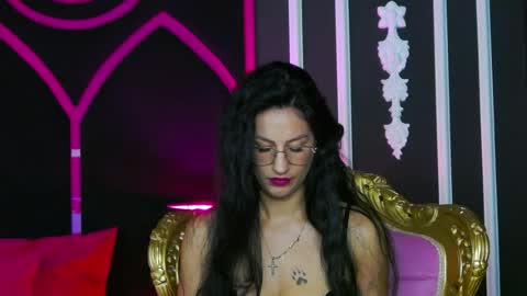 Snapshot of areina chatting on 06-25-26, 05:12 Areina online show from 06-25-26, 05:12