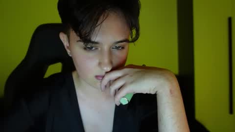 AresNoir online show from 09-19-25, 07:47