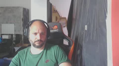 Snapshot of argentinox30 chatting on 01-04-25, 12:49 argentinox30 online show from 01-04-25, 12:49