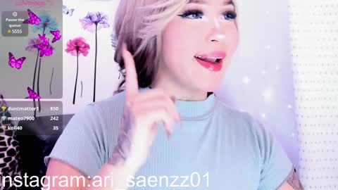 Snapshot of ari_saenz chatting on 12-12-24, 08:47 online show from 12-12-24, 08:47