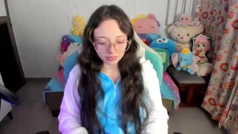 Linda online show from 01-08-26, 03:09