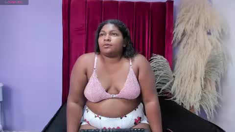 aria_velvett online show from 07-22-26, 12:41