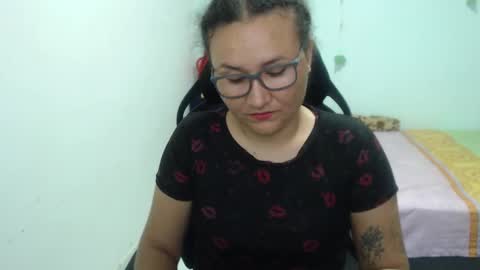 ...Ariana... online show from 03-04-25, 05:34