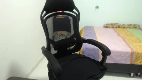 ...Ariana... online show from 03-08-25, 05:01