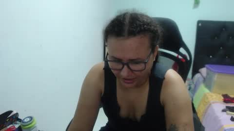 ...Ariana... online show from 10-11-25, 06:06