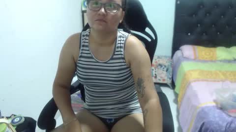 ...Ariana... online show from 10-28-25, 06:21