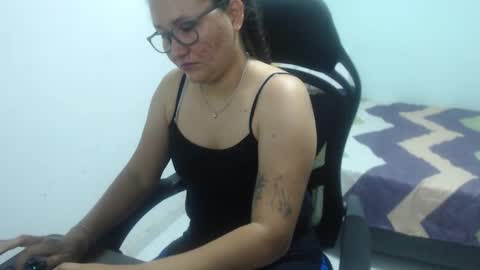 ...Ariana... online show from 03-12-26, 06:14