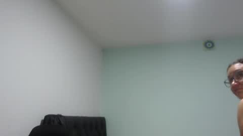 ...Ariana... online show from 05-20-26, 05:30