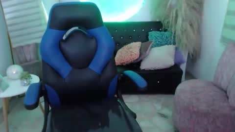 ariah_cute online show from 03-30-26, 07:48