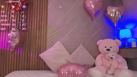 Ariana online show from 04-09-26, 12:32