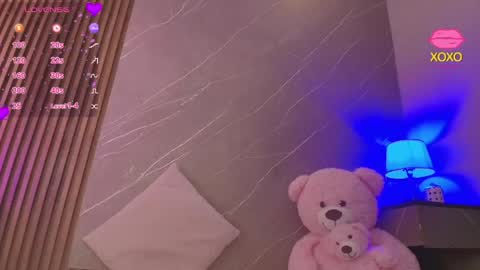 Ariana online show from 04-17-26, 12:19