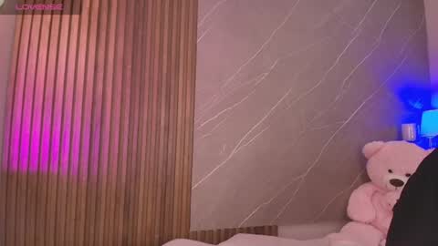 Ariana online show from 06-30-26, 12:06