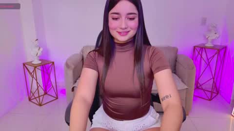 Snapshot of ariana_monroe01 chatting on 04-21-26, 03:28 Ariana online show from 04-21-26, 03:28