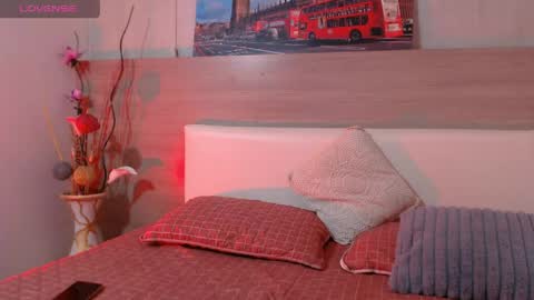 Snapshot of ariana_rivera1 chatting on 05-09-26, 12:10 Ariana online show from 05-09-26, 12:10