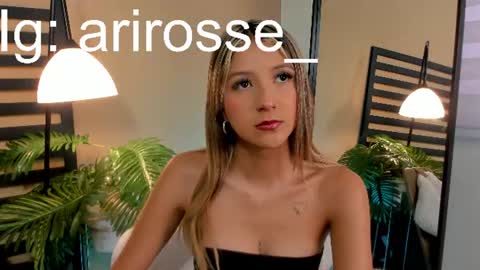 Ariana  online show from 06-17-26, 01:01