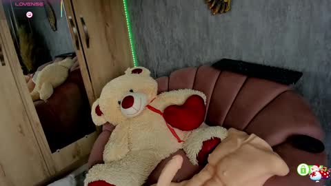 cristina online show from 02-24-25, 03:53