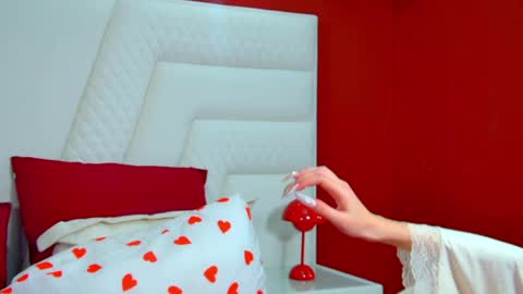 Ariana online show from 04-14-26, 06:25