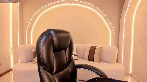 Ariana Bell online show from 03-19-26, 02:59