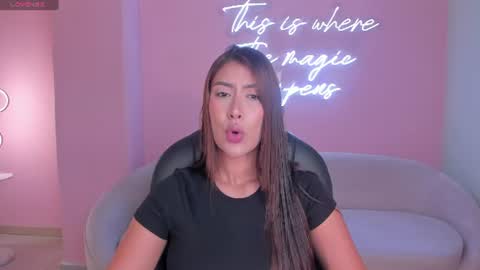 Snapshot of arianadumont chatting on 07-02-26, 11:16 Ariana Dumont online show from 07-02-26, 11:16