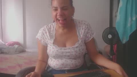 ariannaloovel online show from 05-02-26, 06:46