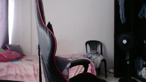 ariannaloovel online show from 05-15-26, 06:15
