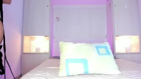 ariannavega_ online show from 05-08-26, 11:37