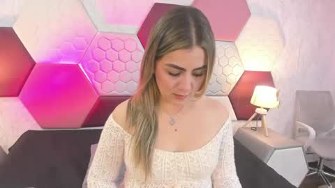 Snapshot of ariarous chatting on 06-30-26, 03:02 aria online show from 06-30-26, 03:02