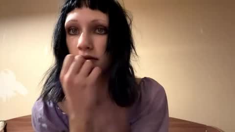 Ari online show from 04-19-26, 07:16