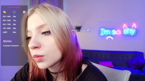 Ariel online show from 03-19-26, 01:37