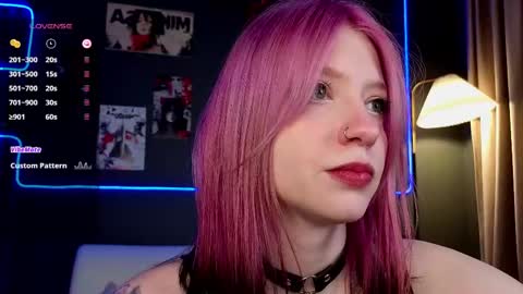 Snapshot of arielabradberry chatting on 04-25-26, 10:29 Ariel online show from 04-25-26, 10:29