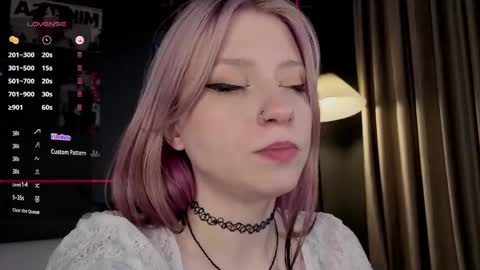 Snapshot of arielabradberry chatting on 05-21-26, 01:40 Ariel online show from 05-21-26, 01:40