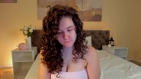 Ariella GTM3  Tue Wed Thu Fri Sat  0400 am-1030pm online show from 07-20-26, 01:09