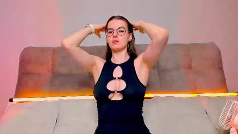 Snapshot of ariellateska chatting on 07-14-26, 03:33 Ariella online show from 07-14-26, 03:33
