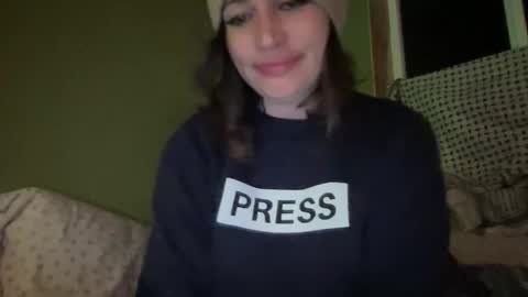 ariel  colin when hes here online show from 04-08-26, 04:56