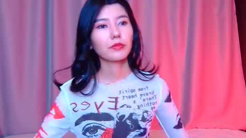 Snapshot of arinsun chatting on 10-27-25, 10:03 haitani online show from 10-27-25, 10:03