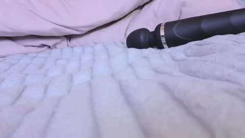 Snapshot of arinsun chatting on 05-27-26, 01:57 haitani online show from 05-27-26, 01:57