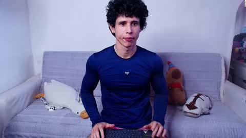 arnold black online show from 03-08-25, 07:42