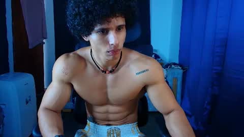 Snapshot of arnold_black69 chatting on 07-13-26, 12:30 arnold black online show from 07-13-26, 12:30