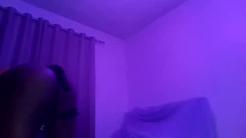 Snapshot of arombadacufofo chatting on 03-15-26, 02:28 Cute Ass Princess online show from 03-15-26, 02:28