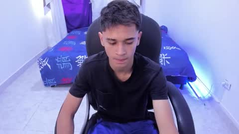 Aaron online show from 10-23-25, 08:07