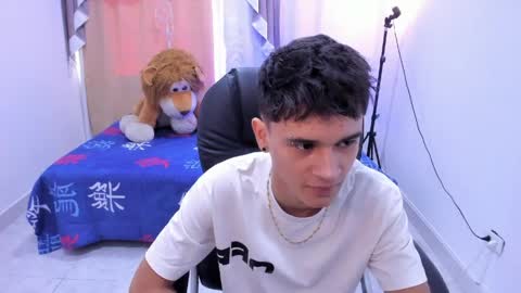 Aaron online show from 04-09-26, 08:03