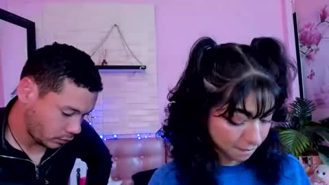 Snapshot of aronandmoli chatting on 06-06-26, 09:36 aronandmoli online show from 06-06-26, 09:36
