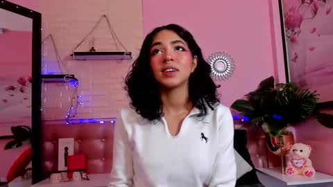 Snapshot of aronandmoli chatting on 06-07-26, 12:20 aronandmoli online show from 06-07-26, 12:20