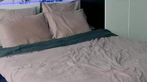 art_cam_ online show from 03-25-26, 06:52